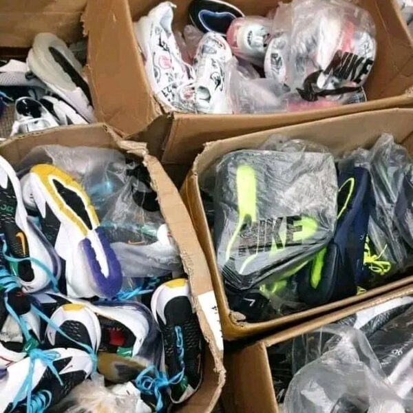 "High-quality mixed footwear pallets for resellers"